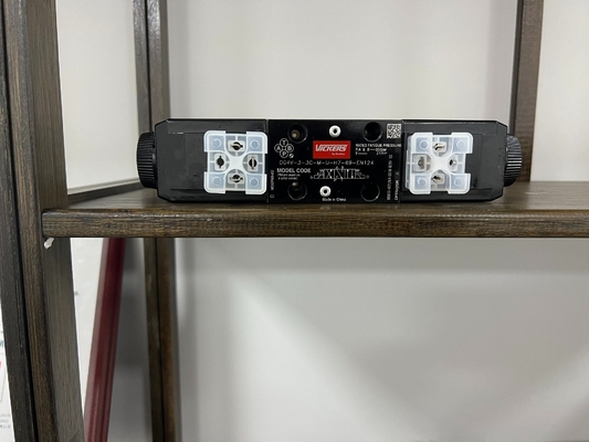 6.000kg 패키지 총중량 Dg4V-3-2bl-M-U-H7-60-En210 6046159-001용 소레노이드 밸브