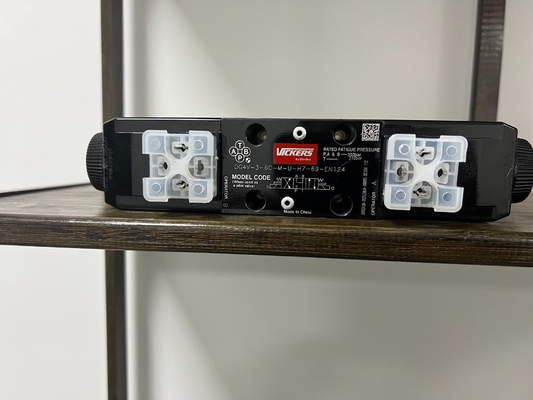 싱글 시터 Dg4V-3-6c-M -U-H5-60 전자기 밸브 패키지 크기 12.00cm * 10.00cm * 9.00cm