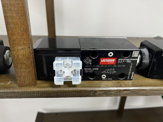 산업용 소레노이드 밸브 Dg4V-3-2al-M-U-H7-69-En124 수압 부품