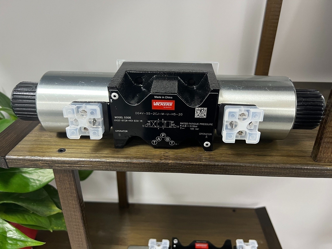 수압 펌프 Dg4V-3-6c-M-H-H7-60-En210 6045319-001 모델 코드용 전동장치 밸브