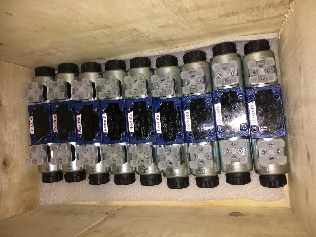 히타치 Hpv102 듀플렉스 수압 펌프 Hpv116 Hpv145 K3V112 드럼 롤러 성능