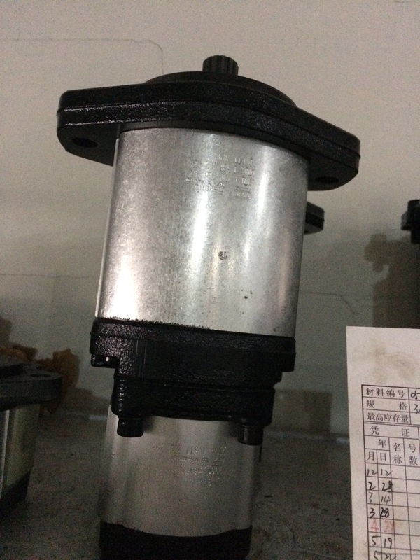 패키지 크기 20.00cm * 18.00cm * 16.00cm 발굴기용 기어 펌프 4255303 9218004